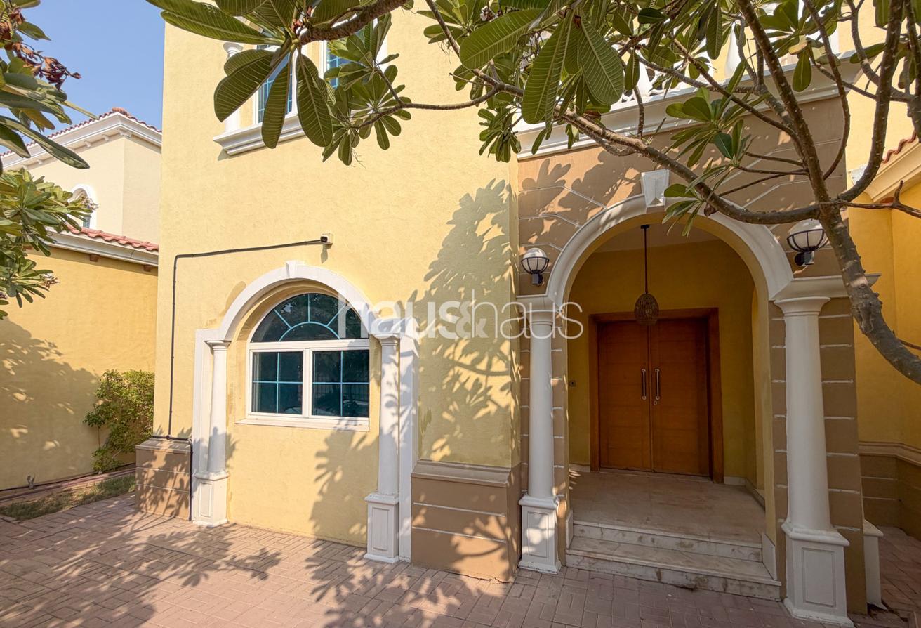 Private Pool | Well Maintained | Internal location photo 17