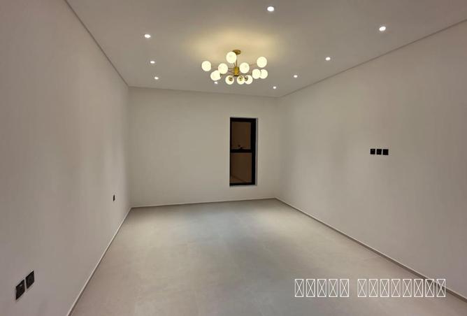 76581300 - Property Image 2