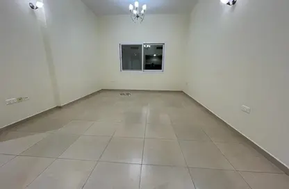 شقة - 2 غرف نوم - 3 حمامات للايجار في الورقاء 1 - الورقاء - دبي