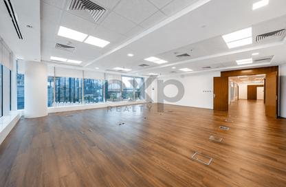 Office Space - Studio - 1 Bathroom for rent in Emaar Square Building 4 - Emaar Square - Downtown Dubai - Dubai