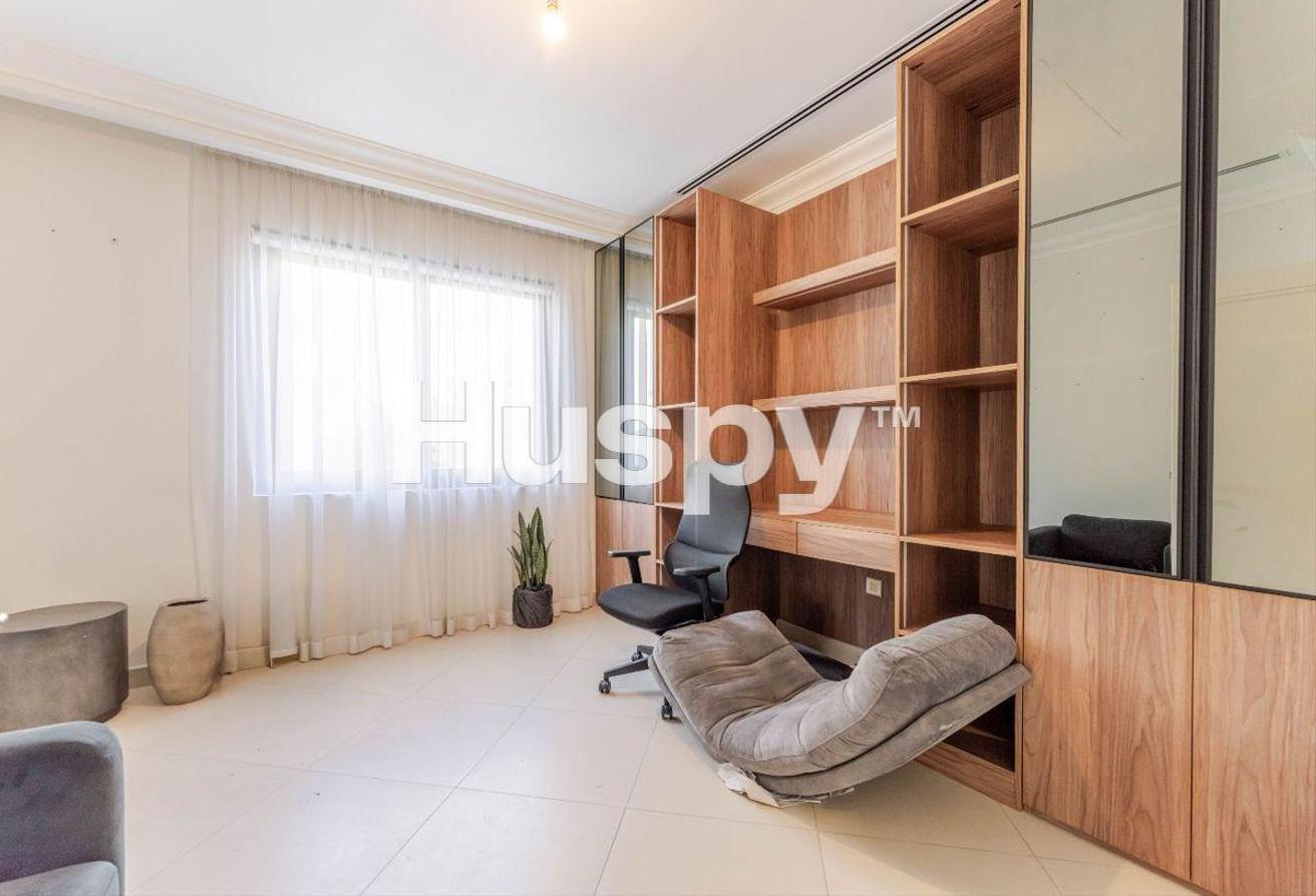 Vacant Now | Landscaped | Single Row photo 15