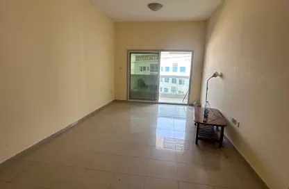 Apartment - 3 Bedrooms - 3 Bathrooms for rent in Pearl Tower - Emirates City - Ajman