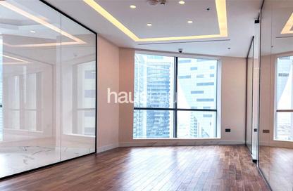 Office Space - Studio for rent in The Regal Tower - Business Bay - Dubai