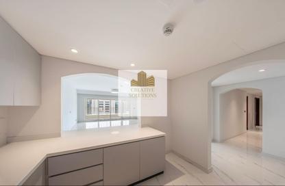 Apartment - 3 Bedrooms - 5 Bathrooms for rent in Jood Residence Plaza - Al Muraqqabat - Deira - Dubai