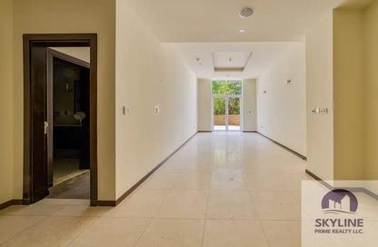 Apartment - 1 - 2 for rent in Sapphire - Tiara Residences - Palm Jumeirah - Dubai
