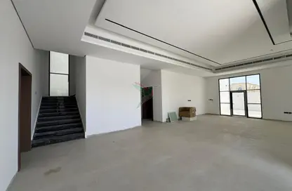 Villa - 5 Bedrooms - 7+ Bathrooms for rent in Ramlat Zakher - Zakher - Al Ain