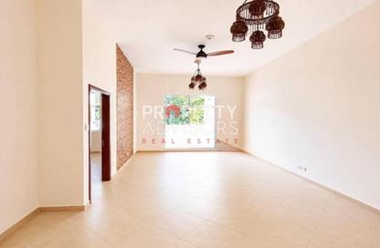 Apartment - 3 Bedrooms - 4 Bathrooms for rent in Shakespeare Circus 3 - Shakespeare Circus - Motor City - Dubai