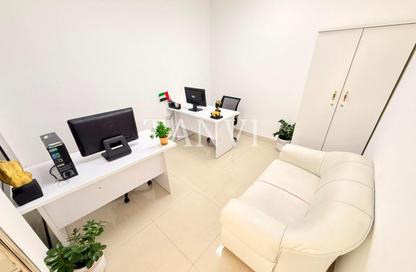 Office Space - Studio - 1 Bathroom for rent in Al Rostamani Building - Port Saeed - Deira - Dubai Office Space - Studio - 1 Bathroom for rent in Al Rostamani Building - Port Saeed - Deira - Dubai