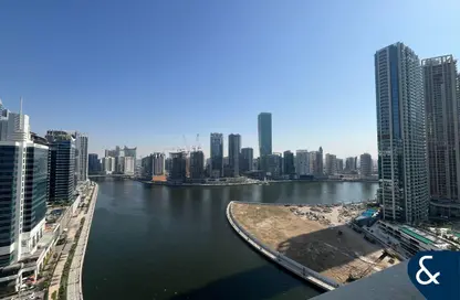 Apartment - 1 Bedroom - 2 Bathrooms for sale in Bay's Edge - Business Bay - Dubai