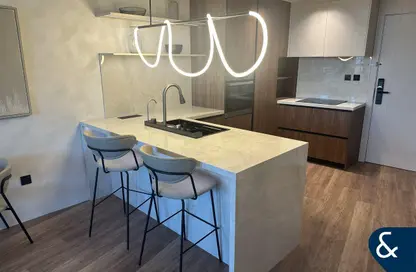 شقة - غرفة نوم - 2 حمامات للبيع في حافة الخليج - الخليج التجاري - دبي