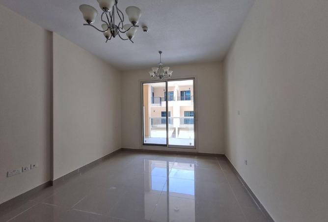 77793025 - Property Image 3