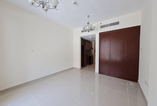 77793025 - Property Image 2