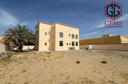 Villa - 5 - 6 for rent in Al Mizhar 1 - Al Mizhar - Dubai