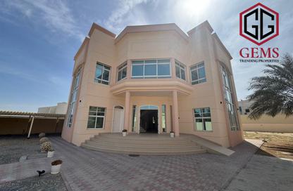 Villa - 5 - 6 for rent in Al Mizhar 1 - Al Mizhar - Dubai