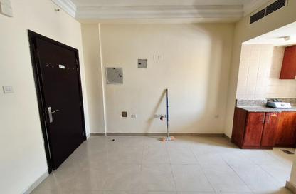 Apartment - Studio - 1 Bathroom for rent in Fire Station Road - Muwaileh - Sharjah