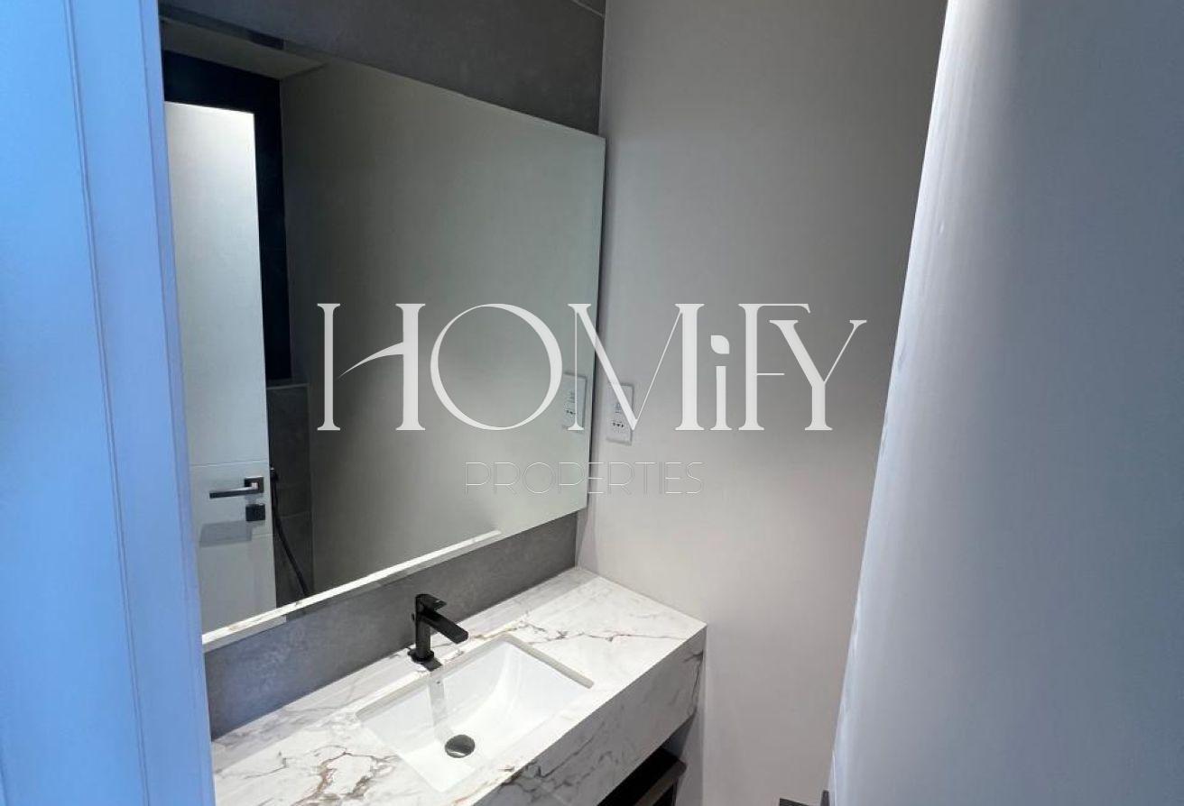 High Quality | Modern Living | Prime Location photo 5