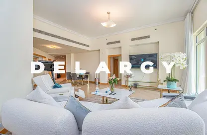 Apartment - 3 Bedrooms - 4 Bathrooms for rent in Al Haseer - Shoreline Apartments - Palm Jumeirah - Dubai