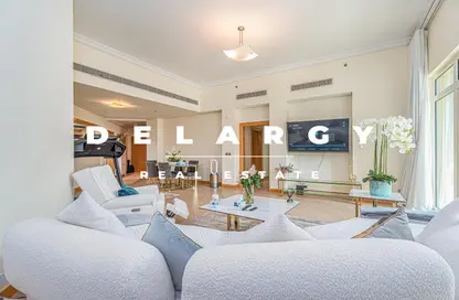 Apartment - 3 Bedrooms - 4 Bathrooms for rent in Al Haseer - Shoreline Apartments - Palm Jumeirah - Dubai