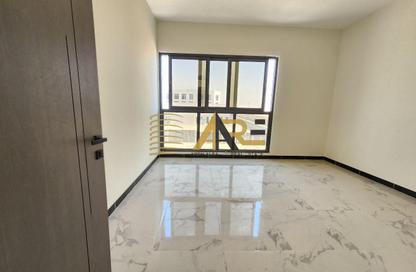 Apartment - Studio - 1 for rent in Al Tai - Sharjah