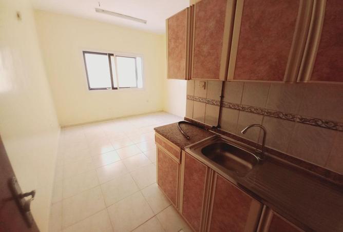 82822367 - Property Image 3