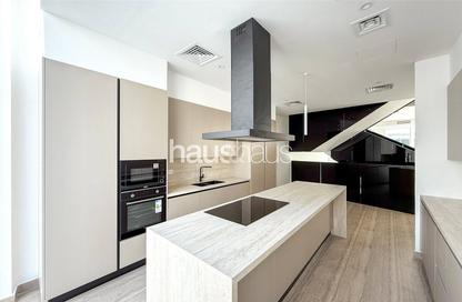 Villa - 4 - 5 for rent in Ixora - Al Barari - Dubai Villa - 4 - 5 for rent in Ixora - Al Barari - Dubai