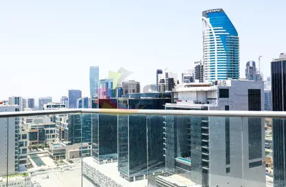 شقة - 2 غرف نوم - 3 حمامات للايجار في ارت اكس اي في - الخليج التجاري - دبي