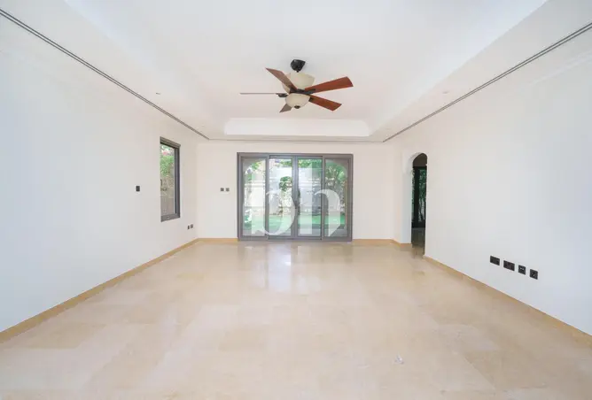 156899040 - Property Image 2