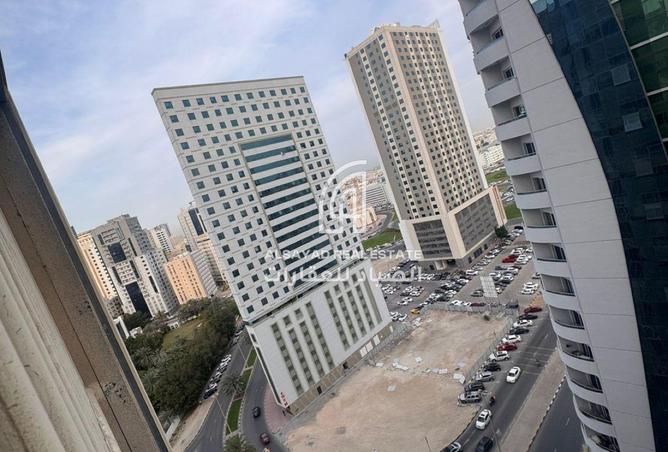 64037758 - Property Main Image