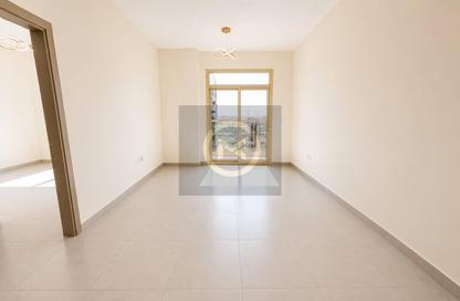 Apartment - 1 Bedroom - 1 Bathroom for rent in Farah Tower 1 - Queue Point - Liwan - Dubai Land - Dubai