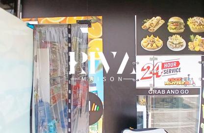 Shop - Studio - 1 for rent in Al Muhairi Building - Al Karama - Bur Dubai - Dubai