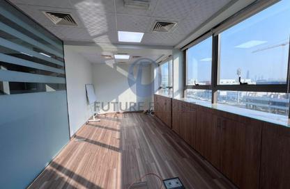 Office Space - Studio - 2 for rent in Al Garhoud business center - Al Garhoud - Dubai