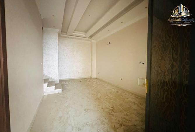 143748389 - Property Image 3
