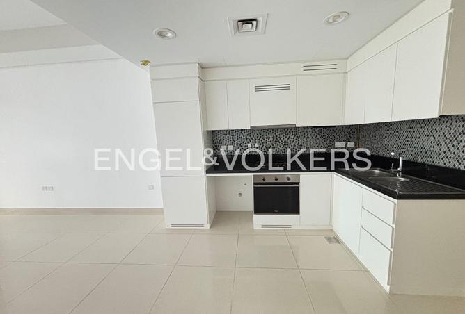 94021417 - Property Image 3