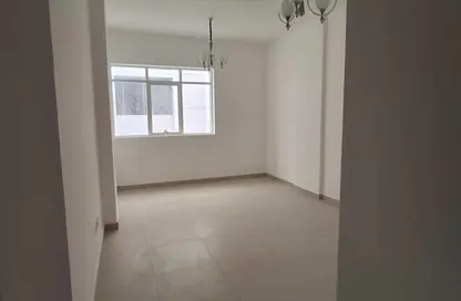 Apartment - 1 Bedroom - 2 Bathrooms for sale in Al Amira Village - Al Yasmeen - Ajman