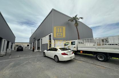 Warehouse - Studio - 3 Bathrooms for rent in Al Quoz Industrial Area 4 - Al Quoz Industrial Area - Al Quoz - Dubai