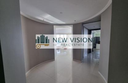 Apartment - 3 - 5 for rent in Blue Tower - Al Majaz 3 - Al Majaz - Sharjah