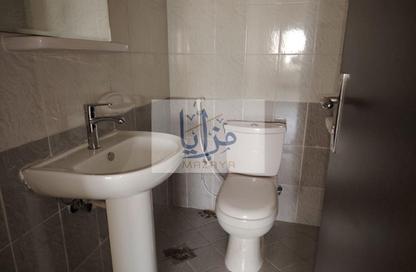 Apartment - 3 - 3 for sale in Paradise Lakes Tower B9 - Paradise Lakes Towers - Emirates City - Ajman