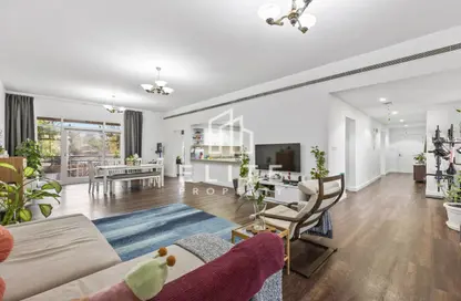 شقة - 2 غرف نوم - 2 حمامات للايجار في الجاز 4 - الجاز - جرينز - دبي