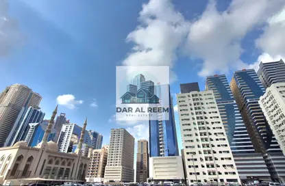 عمارة بالكامل - 8 غرف نوم - 8 حمامات للايجار في شارع التعاون الجديد - التعاون - الشارقة