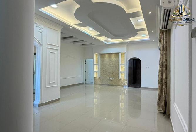 127466983 - Property Image 3
