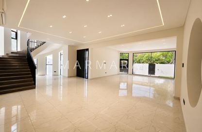 Villa - 5 Bedrooms - 5 Bathrooms for rent in Jumeirah 1 Villas - Jumeirah 1 - Jumeirah - Dubai Villa - 5 Bedrooms - 5 Bathrooms for rent in Jumeirah 1 Villas - Jumeirah 1 - Jumeirah - Dubai