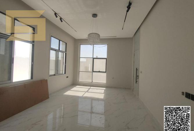 72309975 - Property Image 3