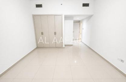 Apartment - 2 Bedrooms - 3 Bathrooms for rent in Al Khan Corniche - Al Khan - Sharjah