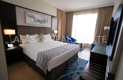 Apartment - 2 Bedrooms - 2 Bathrooms for rent in Two Seasons Hotel  and  Apartments - Dubai Media City - Dubai