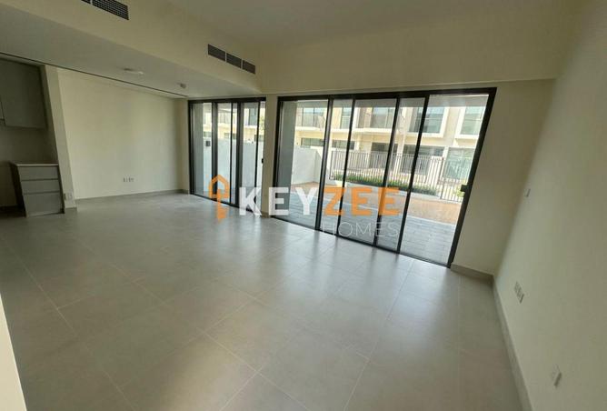 70280718 - Property Main Image