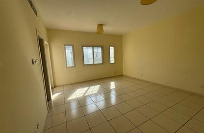 Villa - 3 Bedrooms - 3 Bathrooms for rent in Springs 8 - The Springs - Dubai