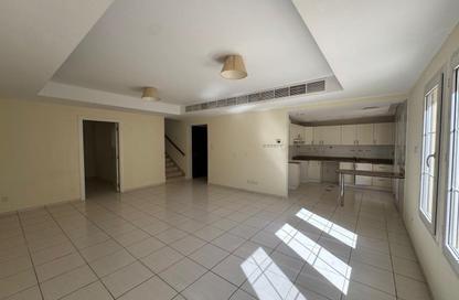 Villa - 3 Bedrooms - 3 Bathrooms for rent in Springs 8 - The Springs - Dubai