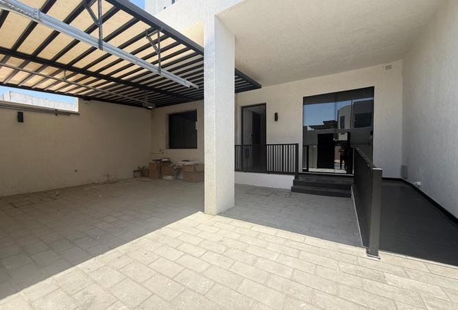 100422336 - Property Image 2