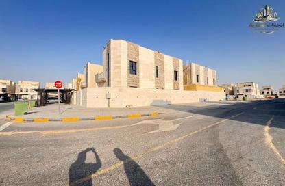 Villa - 4 Bedrooms - 6 Bathrooms for rent in Al Helio 2 - Al Helio - Ajman