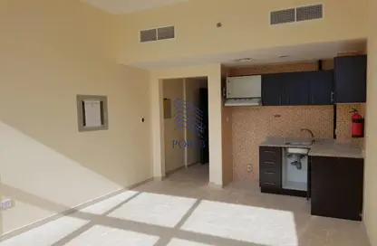Apartment - Studio - 1 Bathroom for rent in Silicon Gates 4 - Silicon Gates - Dubai Silicon Oasis - Dubai